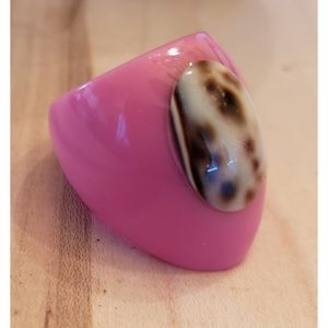 Vintage Pink Ring Mod Chunky Acrylic with Seash…